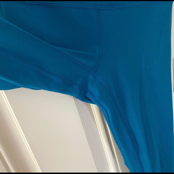 Lululemon Align 21” leggings Capri Blue - Picture 4 of 6